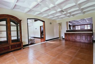 5 Bed Townhouse with En Suite in Karen