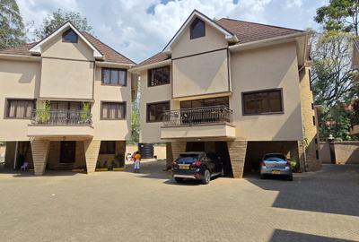 5 Bed Townhouse with En Suite at Lavington Road