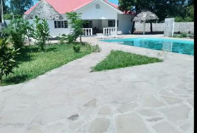 4 Bed House with En Suite in Watamu