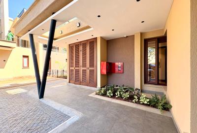 4 Bed Villa with En Suite at Tala Road - 4