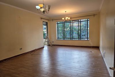 4 Bed Apartment with En Suite in Parklands - 2