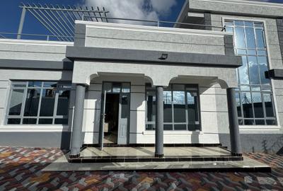 4 Bed House with En Suite in Eastern ByPass - 3