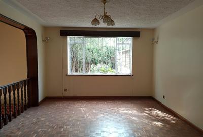 5 Bed House with En Suite at Kyuna