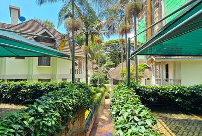 4 Bed Townhouse with En Suite in Westlands Area - 2