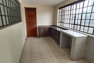 4 Bed Apartment with En Suite at Near Oshwal School