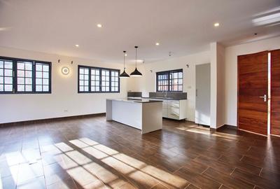 3 Bed House with En Suite in Kitisuru