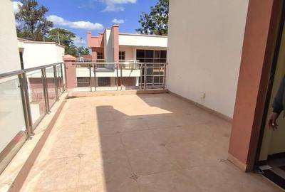 5 Bed Townhouse with En Suite in Lavington