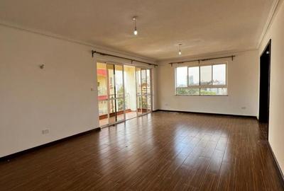 3 Bed Apartment with En Suite in Brookside