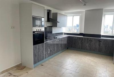 4 Bed Apartment with En Suite in Westlands Area