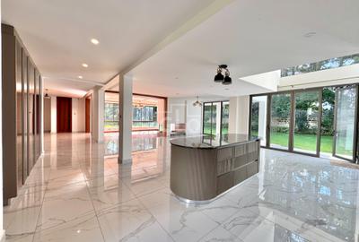 4 Bed Villa with En Suite in Karen