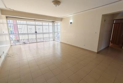 3 Bed Apartment with En Suite in Lavington - 4