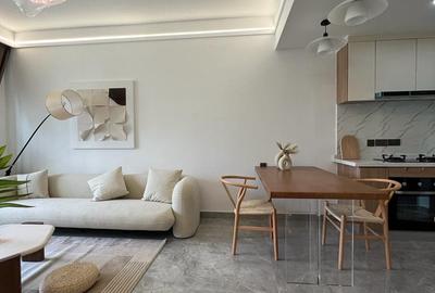 1 Bed Apartment with En Suite in Lavington