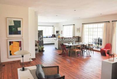 3 Bed House with En Suite in Ridgeways - 4