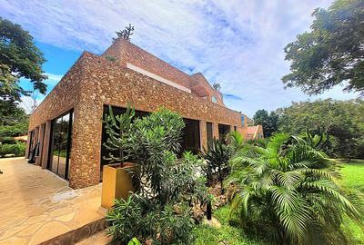 5 Bed Villa with En Suite in Diani