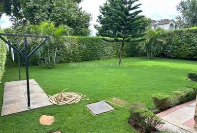 4 Bed Townhouse with En Suite at Runda - 2