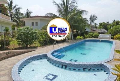 4 Bed Villa with En Suite in Watamu