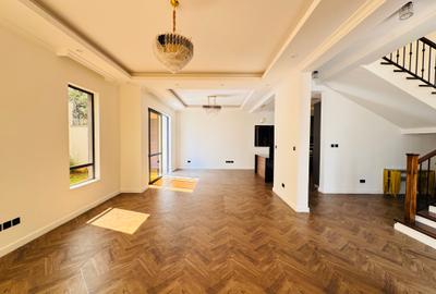 5 Bed Townhouse with En Suite at Lavington