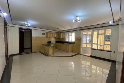 Studio Apartment with En Suite in Westlands Area - 3