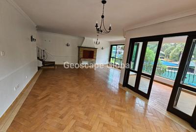 3 Bed Townhouse with En Suite in Kitisuru