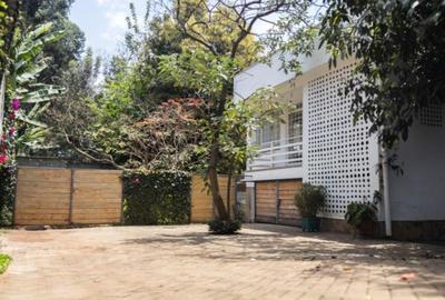 4 Bed House with En Suite in Kitisuru - 3