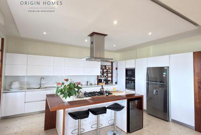 Furnished 3 Bed Apartment with En Suite at 2Nd Parklands - 2