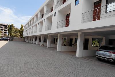 4 Bed Townhouse with Garden at 4 Bedroom Townhouse For Rent In Nyali