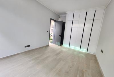 5 Bed Villa with Staff Quarters in Lavington - 2