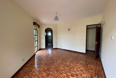 3 Bed Apartment with En Suite in Brookside - 3