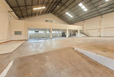 8,700 ft² Warehouse with Parking in Ruaraka - 3