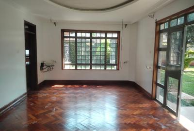 4 Bed Townhouse with Garden at Easy Access To Un Avenue Few Minutes Drive To Rosyln Academy - 4