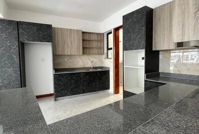2 Bed Apartment with Gym in Kilimani - 4