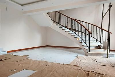 4 Bed House with En Suite at Nyari - 4