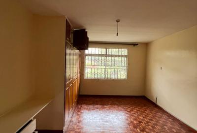 4 Bed Townhouse with En Suite at Convent Drive - 4