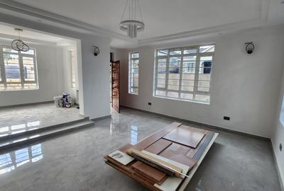 4 Bed House with En Suite at Forest Line Road - 2