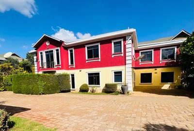 5 Bed Townhouse with En Suite in Lavington