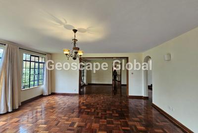 4 Bed House with En Suite in Runda