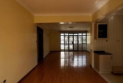 3 Bed Apartment with En Suite in Kileleshwa