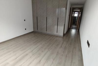 1 Bed Apartment with Gym in Riverside