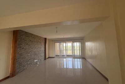 4 Bed Apartment with En Suite in Parklands - 4
