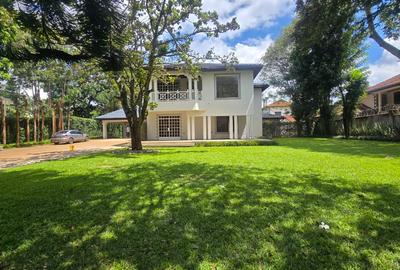 4 Bed House with En Suite in Runda