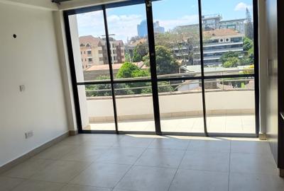 3 Bed Apartment with En Suite in Brookside - 2