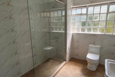 4 Bed House with En Suite in Gigiri - 3