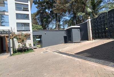 5 Bed Townhouse with En Suite in Lavington