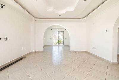 3 Bed Townhouse with En Suite in Athi River