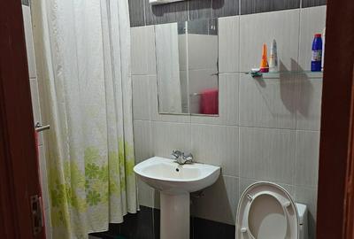 3 Bed Townhouse with En Suite in Donholm - 2