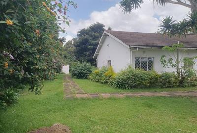 4 Bed House with En Suite at Riverside Drive