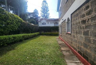 3 Bed Townhouse with En Suite in Lavington