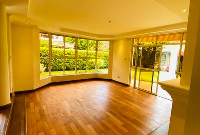 5 Bed Villa with En Suite in Lavington - 4