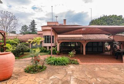 5 Bed House with En Suite in Thigiri