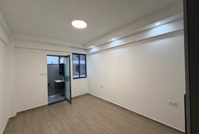 2 Bed Apartment with En Suite in Riverside - 3